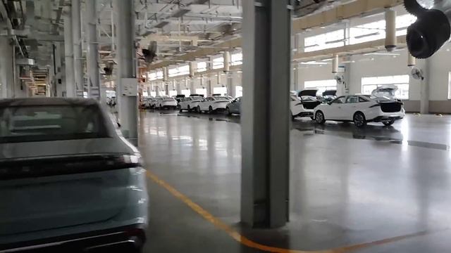 Завод GEELY в Китае. смотреть онлайн