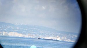 Как бинокль Levenhuk Monaco ED 10x42 отдыхал на Черном море