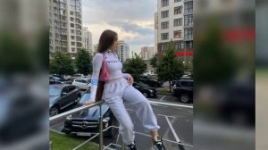 Кому нравится леди Диана то лайки . Диана уезжает со своими родителями