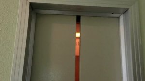 ?Розовые лифты КМЗ 2002 года // Митинская ул., 26 (Митино, г. Москва)