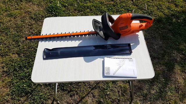 UNBOXING ET TEST DU TAILLE HAIE ELECTRIQUE BLACK ET DECKER GT 5055 смотреть онлайн