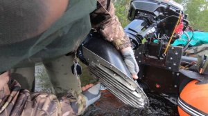 Водометная насадка Карась. Чистим от травы и камней. Понадобились плоскогубцы!