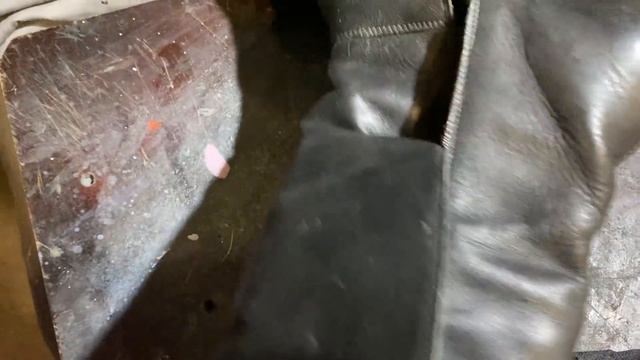 Как легко и просто заменить "молнию" на сапогах смотреть онлайн