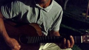 но зато мой друг, лучше всех играет блюз) ваня лучший