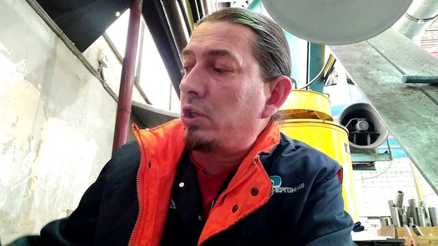фильм85.Быстро заточить метчик.