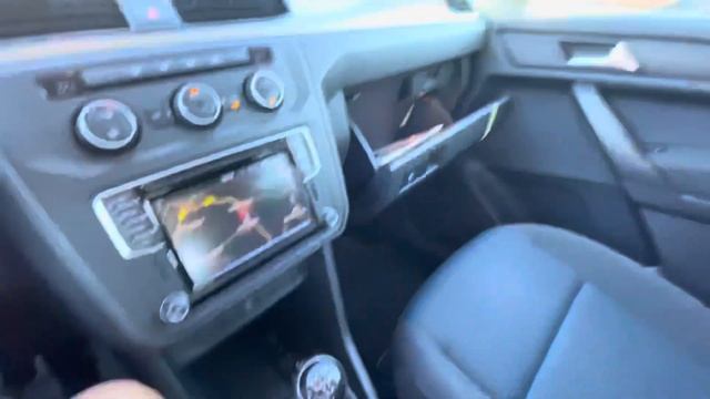 Осмотр Volkswagen Caddy Kombi в хорошей комплектации [ желтый кадик из Германии] смотреть онлайн