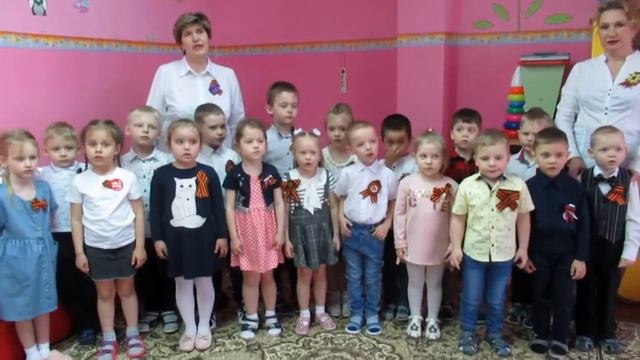 Флешмоб способствует воспитанию патриотизма и вовлечению в творческую деятельность смотреть онлайн