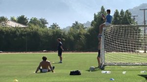 Ice baths and log carrying: How Argentina sevens do training!