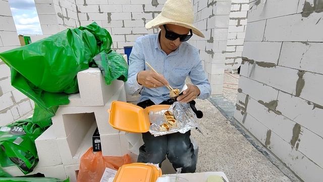 Размножила клубнику. Кладка U-блока. Потолок мечты. VLOG 28.08.23 смотреть онлайн