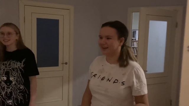 VLOG: активные будни✨ поздравляем подругу в 00:00, школа , репетиция смотреть онлайн