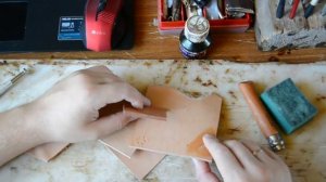 Видеопособие "Резьба по коже для начинающих". Часть 2 Кожа растительного дубления