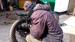 тюнинг мотоцикл Минск .кафе-рейсер сборка мотоцикл с хлама #minsk125