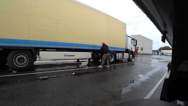 Я СТАЛ ОТЦОМ В ЭТОТ ДЕНЬ, СПЕШУ БЕГОМ ДОМОЙ ДОЧКЕ 13 ЛЕТ смотреть онлайн