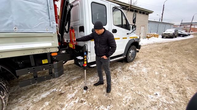 Газон Next C42R33 грузовой бортовой с краном-манипулятором (КМУ) смотреть онлайн