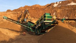 Сеяный песок | Просев карьерного песка от мелких камней