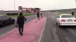 Мерседес W210 5.5 AMG против Тайота Чайзер