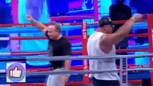 ОГРОМНЫЙ БОДИБИЛДЕР ПРОТИВ БОЙЦА!(САМЫЙ СИЛЬНЫЙ БОДИБИЛДЕР)