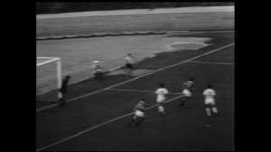 1971. "Динамо" (Киев) - "Арарат" (Ереван) 2:0. Соснихин, Мунтян.