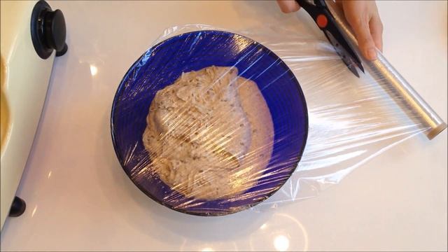 Хлеб с семенами льна и тестомешалка для дома АКМ6220 смотреть онлайн