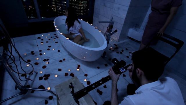 Monisha Star back смотреть онлайн