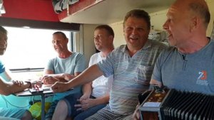 В поезде с братьями Никулиными....