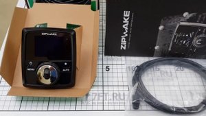 Коробочный комплект с парой интерцепторов Zipwake Kit Box KB450-S 450 мм