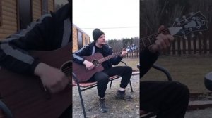 Мчится конь подо мной, на гитаре