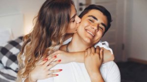 ПАРЕНЬ решил проверить ЛЮБОВЬ своей ДЕВУШКИ , и вот , что ВЫШЛО...