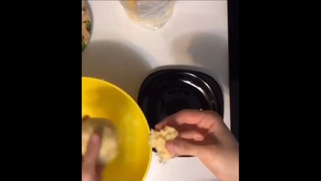 Сырные палочки/Закуска из сыра/Горячая закуска/Закуска к пиву/Простые рецепты/Чем угостить гостей