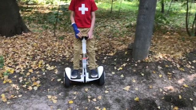 Едем на гироскутере по кочкам и ухабам! Тест гироскутера в лесу! NineBot Mini Pro смотреть онлайн