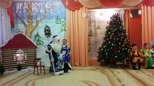 Утренник 2015 Москва. Дед Мороз Александр Внуков.
