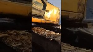 Замена поворотного круга на экскаваторе JCB200