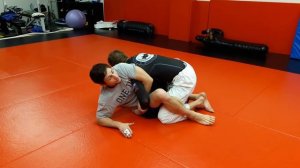 Неделя 1. Урок 2. Закрытый гард. Кимура свип.