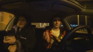 ПАССАЖИРКУ СТОШНИЛО ПРЯМО В ТАКСИ!
