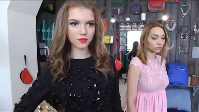 Выбираем платья к выпускному смотреть онлайн