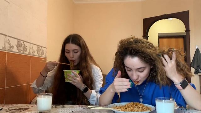 САМАЯ ОСТРАЯ ЛАПША//корейская лапша//
