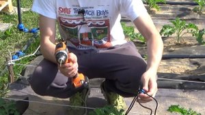 Капельный полив от А до Я. Монтаж капельного полива на 200 метрах грядок за один день - реально.