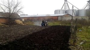 Самодельный трактор-Плуг (однокорпусной)