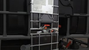 www.baltiaoil.lv IBC контейнер (еврокуб) 1000 л чёрный