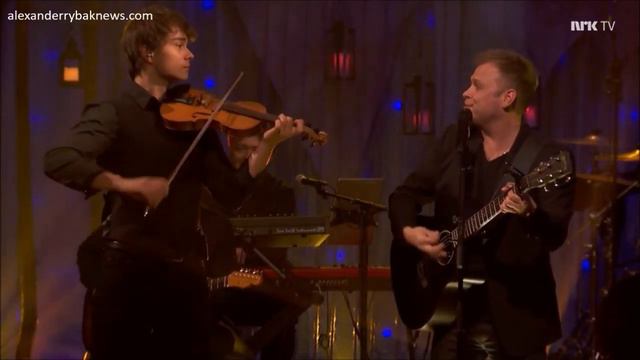 Alexander Rybak playing violin in Christian Ingebrigtsen's joik - Muitte Mu, 01.12.18 смотреть онлайн