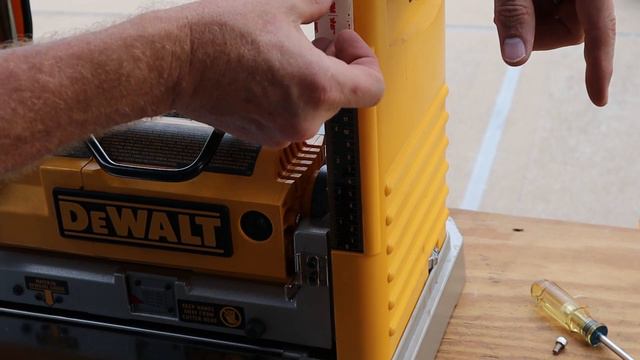 Very Accurate Digital Upgrade-DEWALT DW734 Thickness Planer