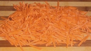 Рыба в сметане на сковороде