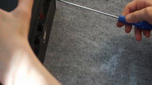 КАКИЕ ДИНАМИКИ УСТАНАВЛИВАЮТ В КОМПЬЮТЕРНЫЕ КОЛОНКИ?