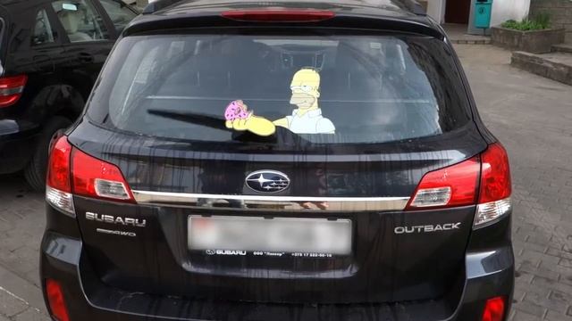 Живая наклейка "Гомер Симпсон" смотреть онлайн