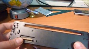 нашёл на улице магнитолу ALPINE CDE-100EUB