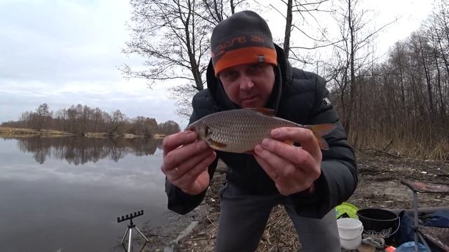 Рыбалка в марте В марте вся рыба клюёт на это! Супер рыболовная насадка для карася и карпа весной смотреть онлайн