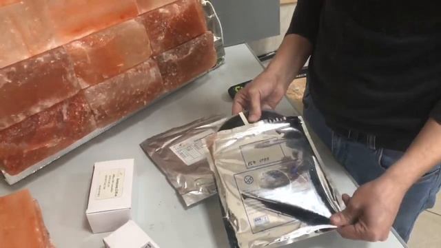 Соляная стена в бане. Бесклеевой монтаж плитки. смотреть онлайн