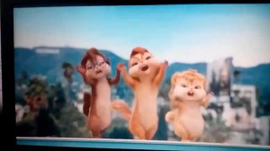 элвин и бурундуки 2 выступление бурундушек у Яна