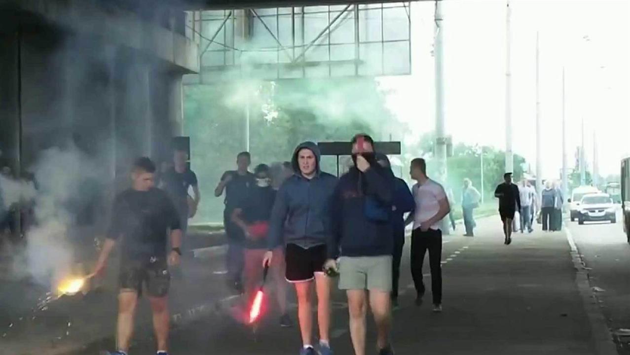 В столице Украины националисты напали на участников акции против переименования проспекта Ватутина