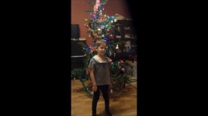 Говорят, под новый год... стихотворение Сергея Михалкова из мультика "Когда зажигаются ёлки" Слушат